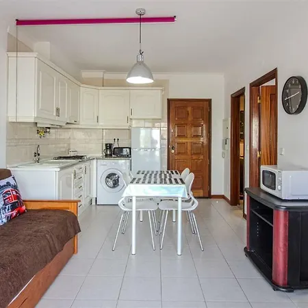 Apartamento T1, Primeira Linha Praia - Edif. 