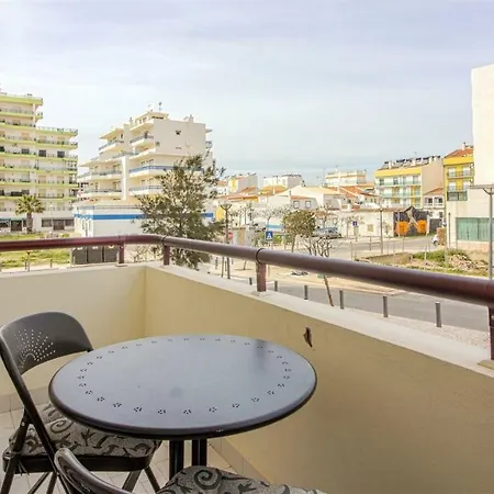 Apartamento T1, Primeira Linha Praia - Edif. 